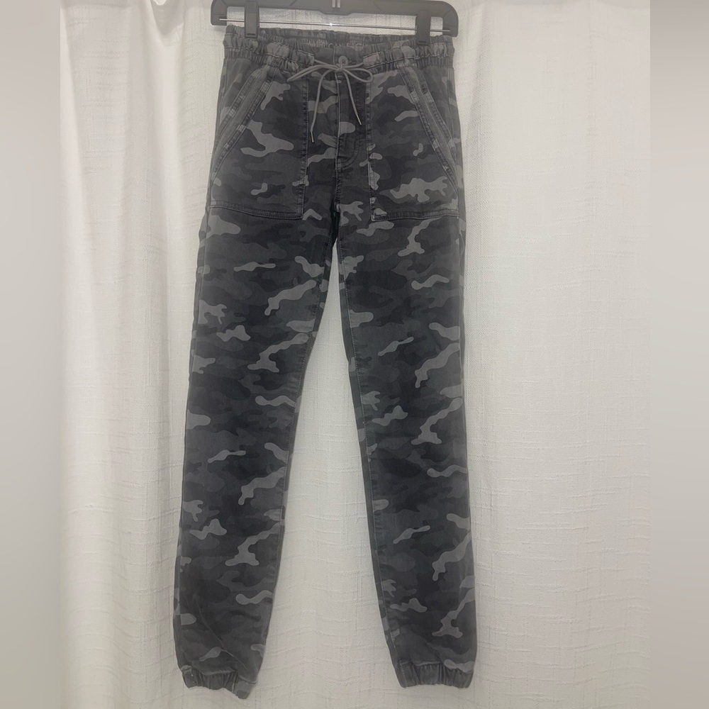 Grey camo jean joggers